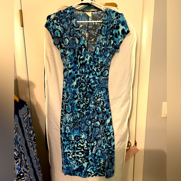 Cache, size small, blue patterned - Picture 1 of 1